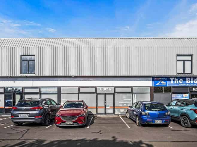 CBRE | Pure Warehouse Minutes from SH20