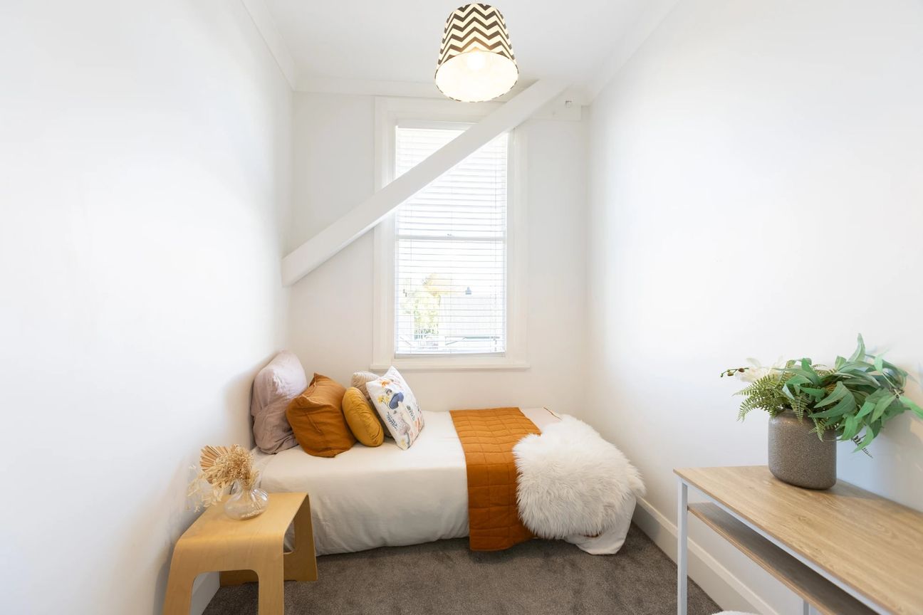Renovated Character Home - Mehr