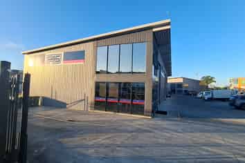 KUMEU - ROAD FRONT QUALITY UNIT