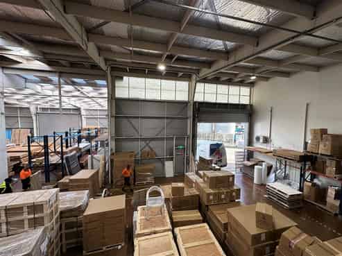 High-Profile Neilson St Warehouse & Yard Combination