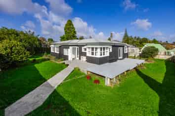 35 VICTORIA AVENUE, Waiuku