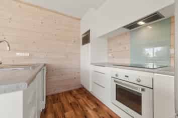 219A Birkdale Road, Birkdale