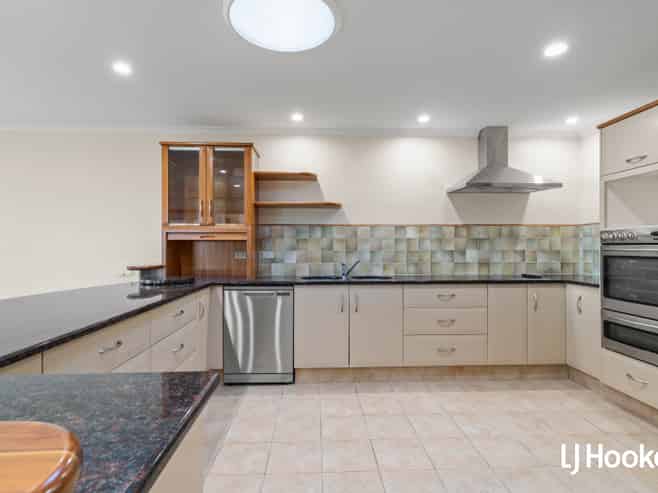 23 Athenree Heights, Athenree