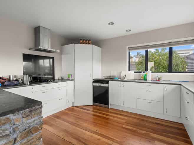 24 Inlet Views, Bethlehem