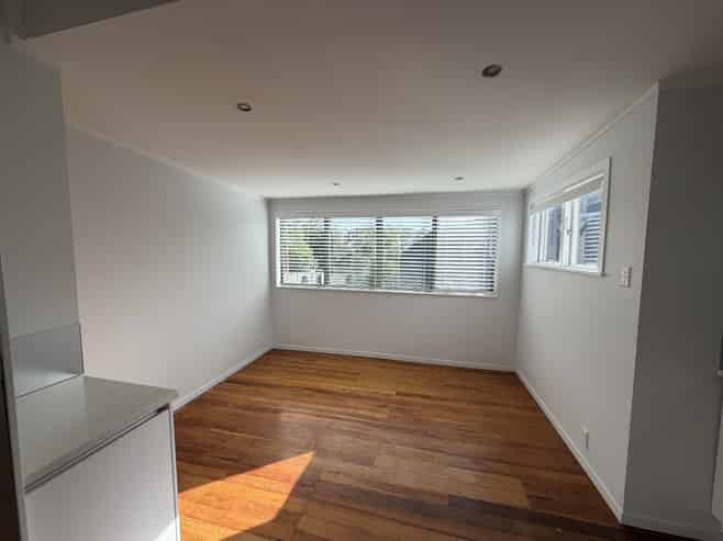 135 Market Road, Epsom