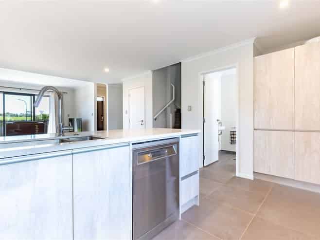 463 Hobsonville Road, Hobsonville