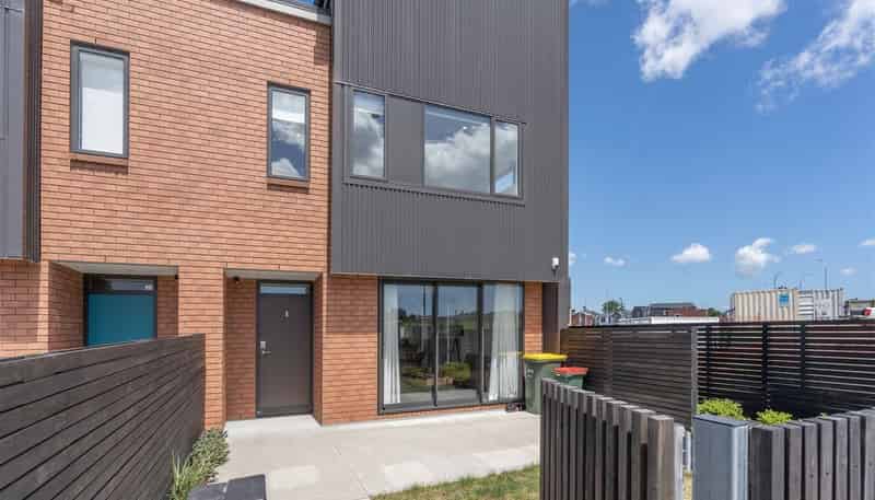 463 Hobsonville Road, Hobsonville