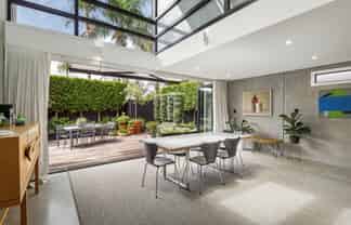 81 Queen Street, Northcote Point