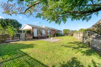 62 West Fairway, Golflands