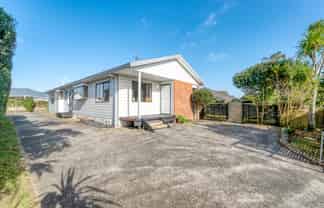62 West Fairway, Golflands