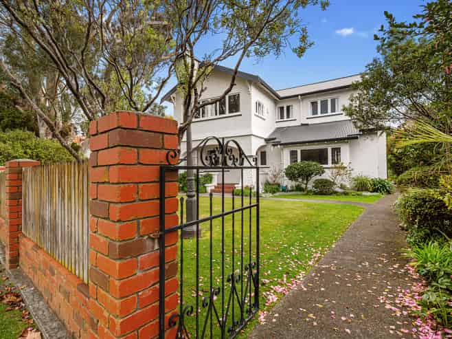 65 Penrose Street, Woburn