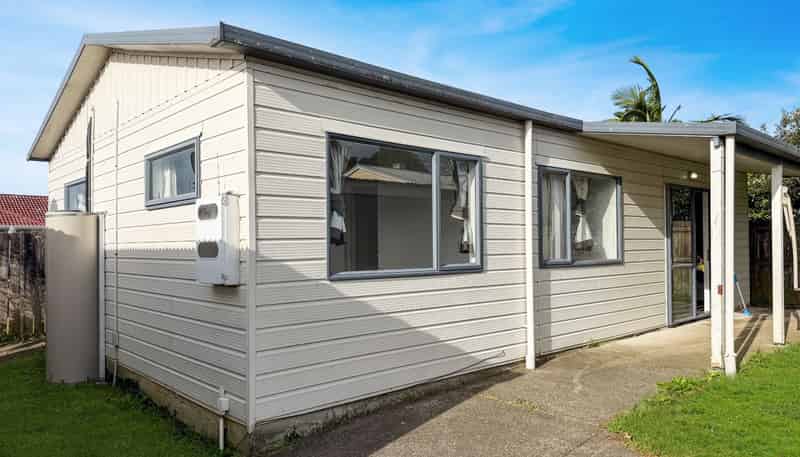 80A Kirkbride Road, Mangere