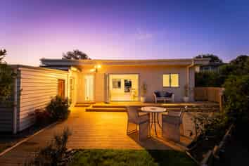 16 Allen Road, Raumati Beach