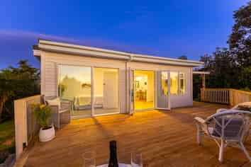 16 Allen Road, Raumati Beach