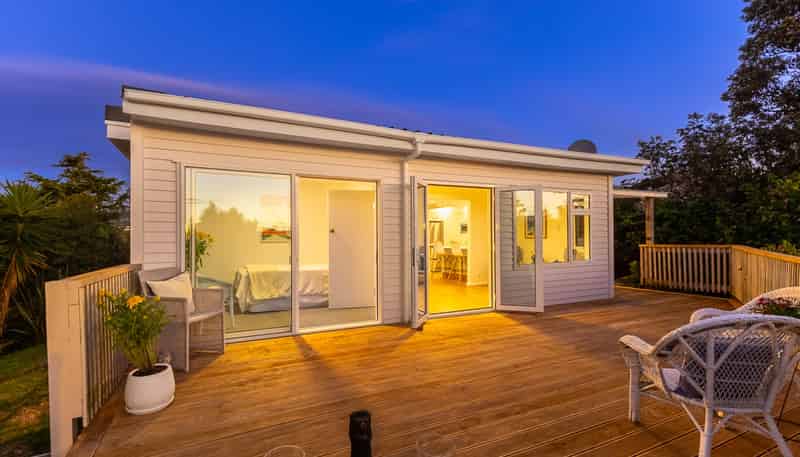 16 Allen Road, Raumati Beach