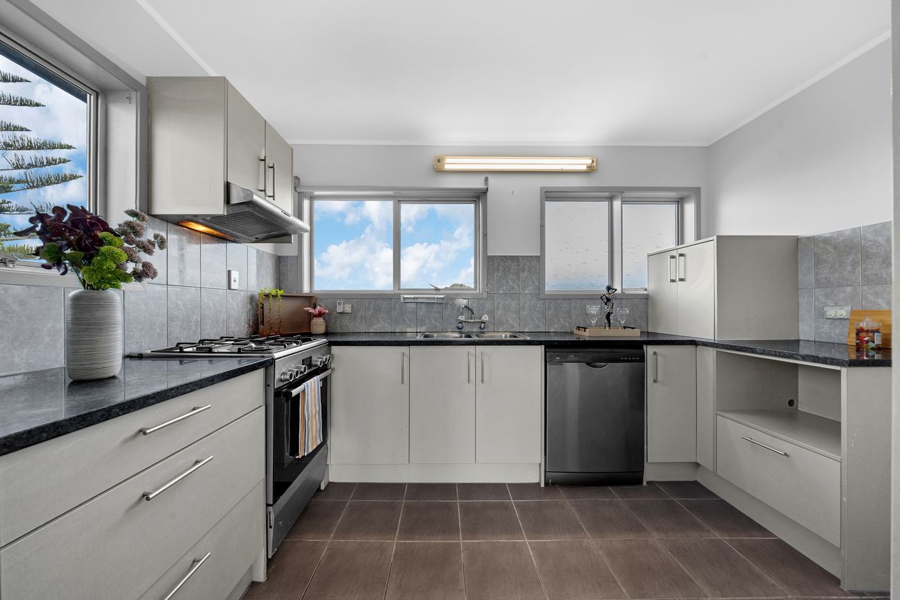 Brick & Tile Beauty - Renovated & Spacious - Widok 6