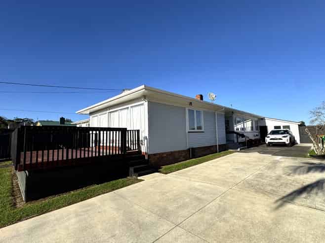 101 Sunnyside Road, Sunnyvale