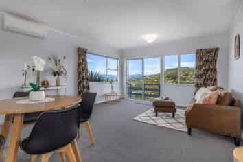 5A Jerome Way, Crofton Downs
