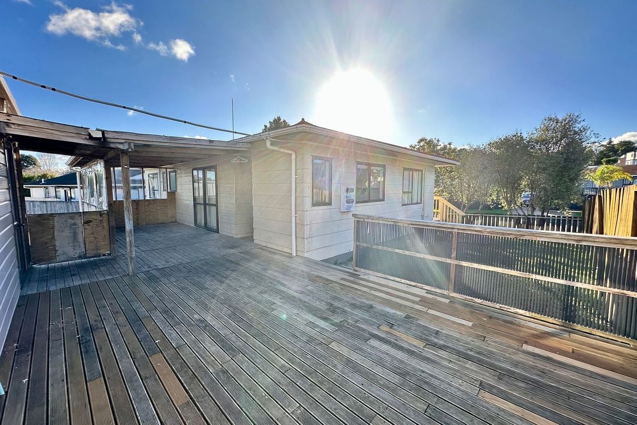 Newly Renovated 4-Bedroom Home in West Harbour - Widok 5