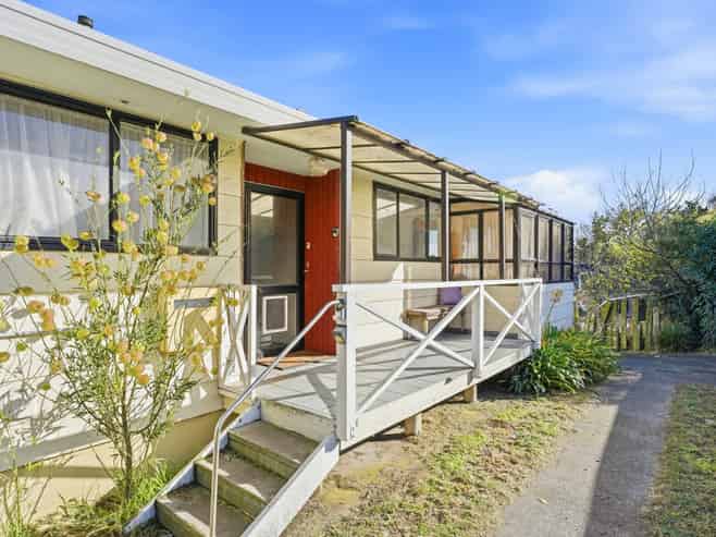 34 Treadwell Street, Springvale