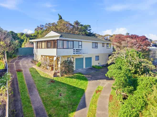 34 Treadwell Street, Springvale