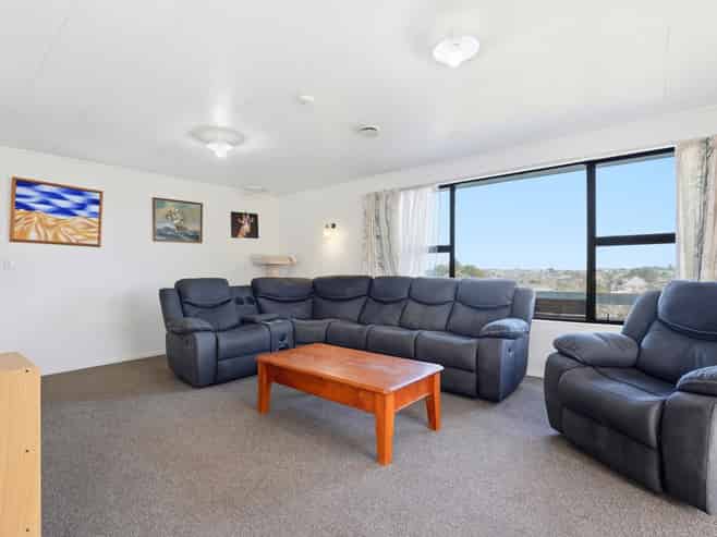 34 Treadwell Street, Springvale