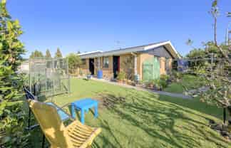 95B Levers Road, Matua