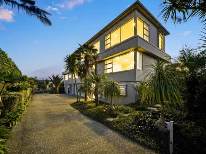 62 Seaview Road, Castor Bay