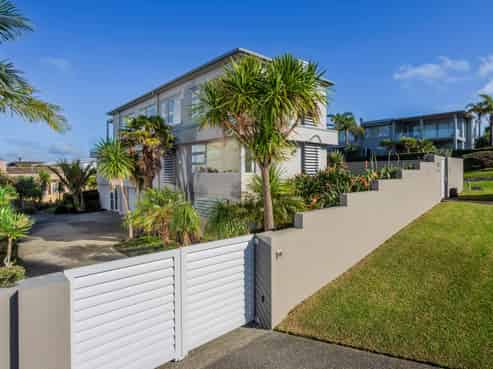 62 Seaview Road, Castor Bay