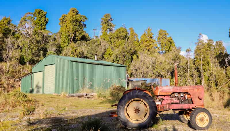172 Clifton Road, Kaiata