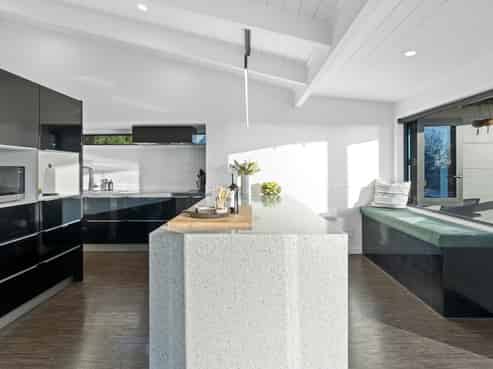 16 Ridge Lane, New Plymouth