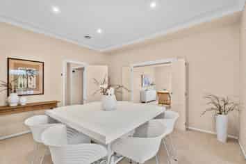 104 Frederick Street, Hillsborough