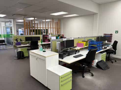 Well presented office in Hastings