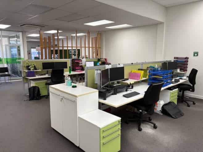 Well presented office in Hastings