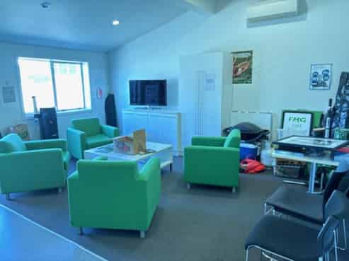 Well presented office in Hastings