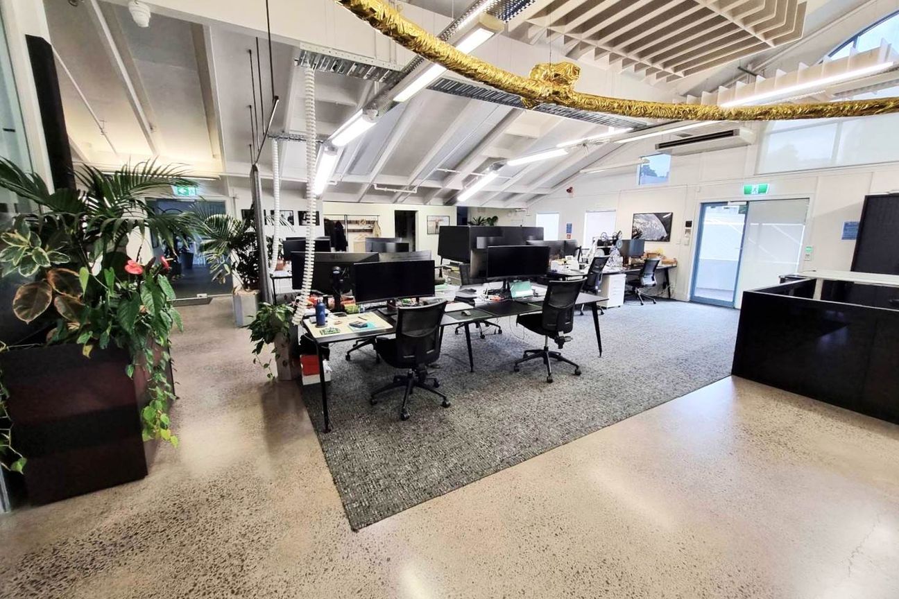 TOP FLOOR CHARACTER OFFICE IN PARNELL - Bild 3