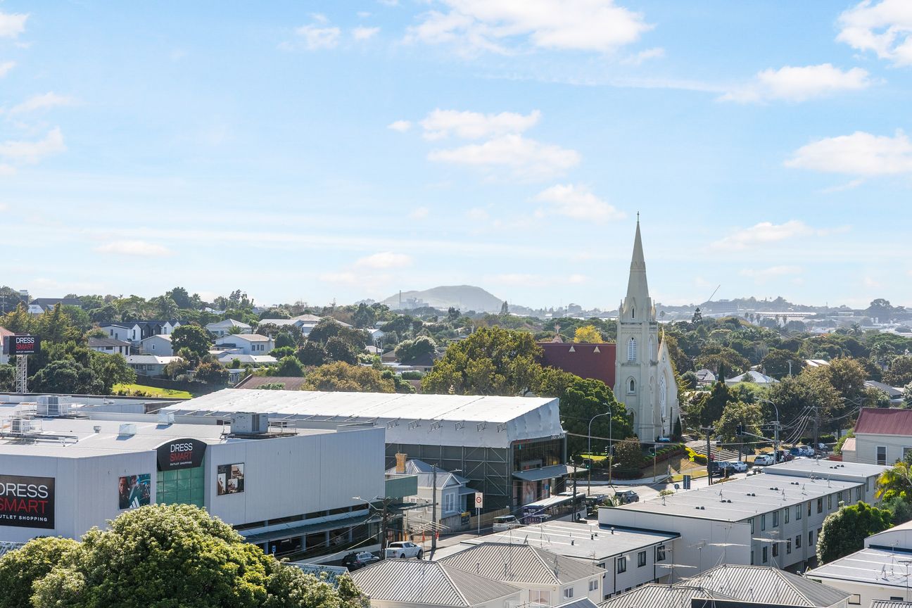 ENTRY INTO ONEHUNGA - ASKING PRICE $449,000! - Aanzicht 3