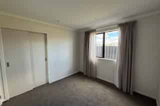 46 Chertsey Road, Richmond