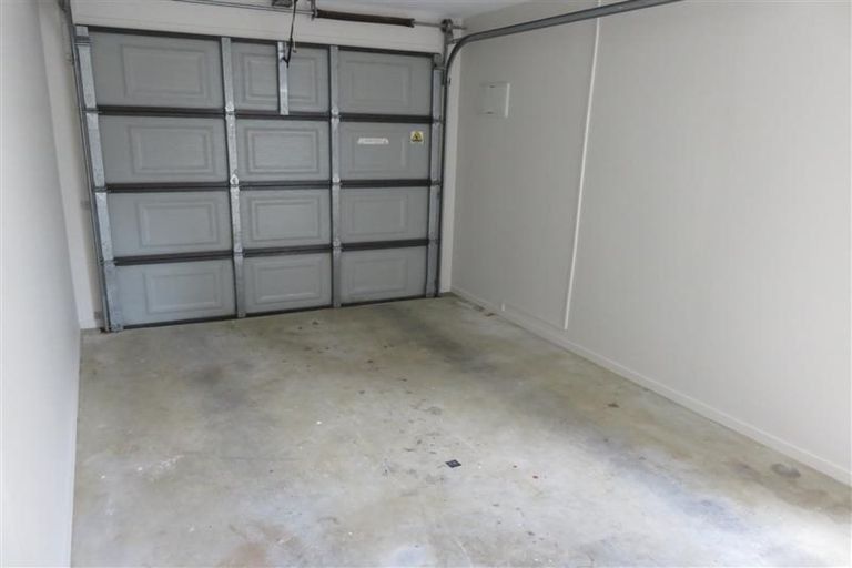 3 Bedroom Standalone House (Rent Negotiable) - Vista 6