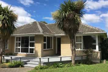 42 Oriana Crescent, Hornby