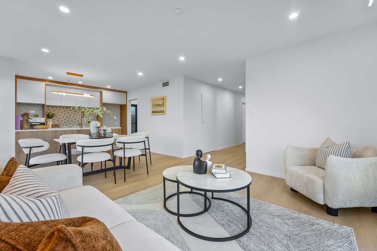 Corner-Site Family Home with Flexibility - Aanzicht 5