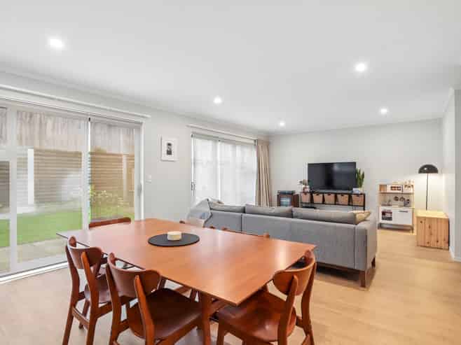 9  Richard Petterd Way, Swanson