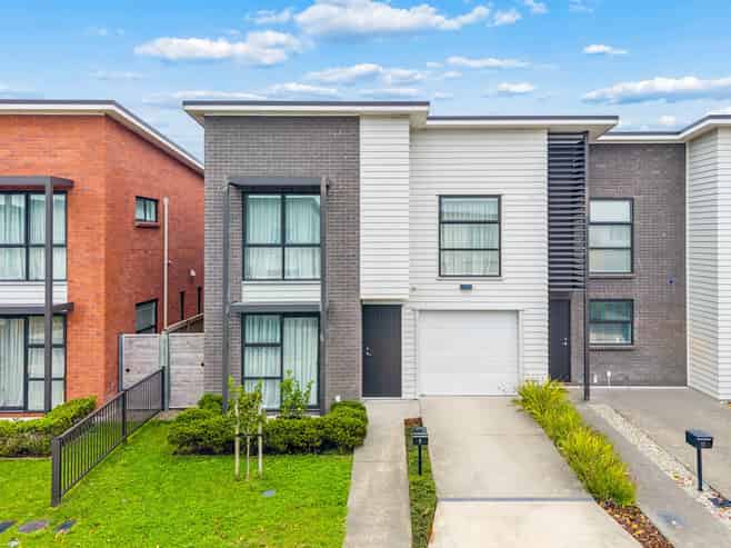 9  Richard Petterd Way, Swanson