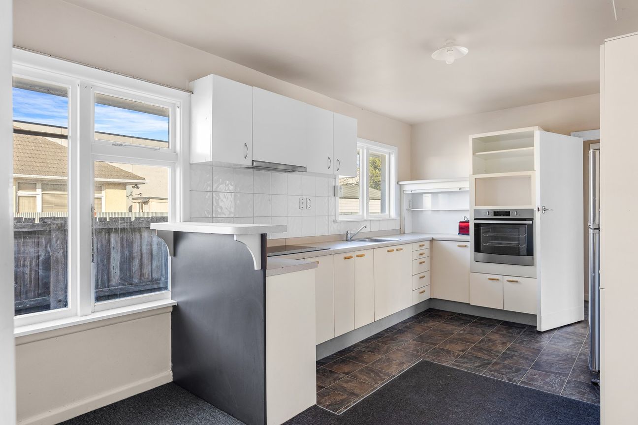 Three bedrooms on 615sqm in Industrial Heavy Zone - Vista 2