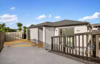 14A Riserra Drive, Ranui