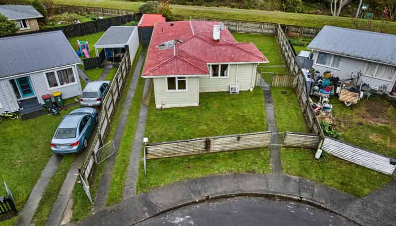 11 Orewa Grove, Wainuiomata