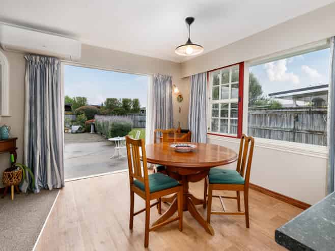 96 New Renwick Road, Burleigh