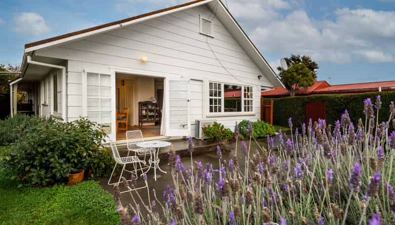 96 New Renwick Road, Burleigh