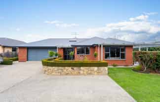 16 Fenty Place, Mosgiel