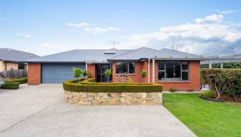 16 Fenty Place, Mosgiel